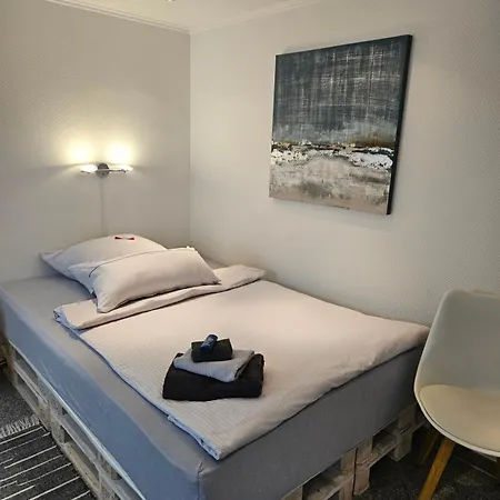 Standardzimmer Nahe Messe Und Airport Dusseldorf Exterior photo